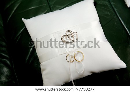Wedding ring cushion with two rings and love hearts