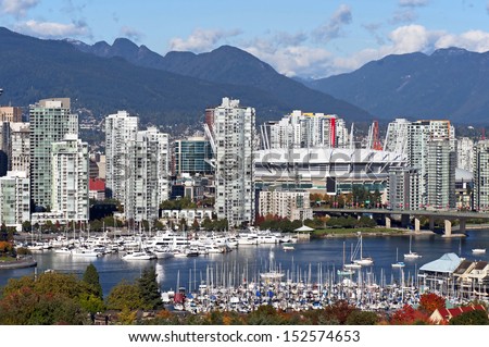 Vancouver - downtown, False Creek, BC Place Stadium and Cambie Bridge