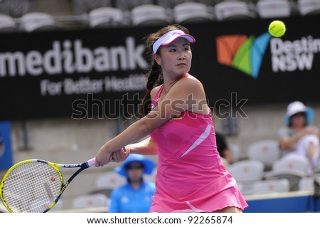 SYDNEY - JAN 8: China\'s Shuai Peng plays a forehand in her first round match in the APIA Tennis International. Sydney - January 8, 2012