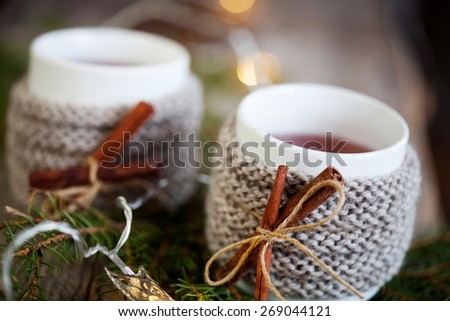 Mulled wine in mug with mug warmer