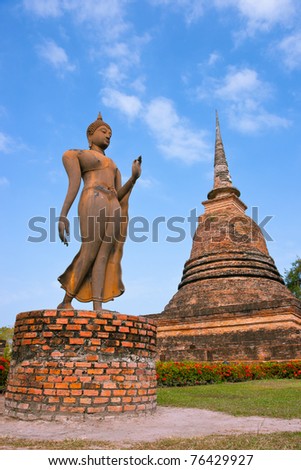 Statues of Buddha sit, Wat Sa Si, Sukhothai Historical Park. Buddhist sculpture. Buddha statue walking. Sukhothai Historical Park, Travel Asia.