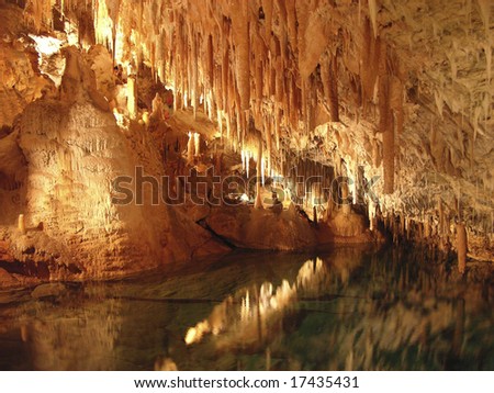 The world inside Crystal and Fantasy caves, Bermuda.