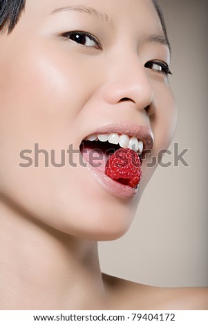 Mouth Raspberry