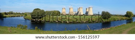 Panoramic view of the River Soar as it meanders past the Ratcliffe-on-Soar power station towards its mouth at the River Trent, Nottinghamshire.