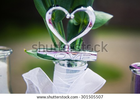 Cover the bottle in the form of heart-site registration ceremony, wedding day