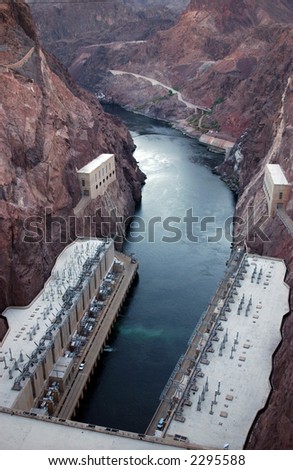 The buildings holding the turbines that generate the power from the drop by the Hoover Dam in Nevada. An spectacle of power Engineering.