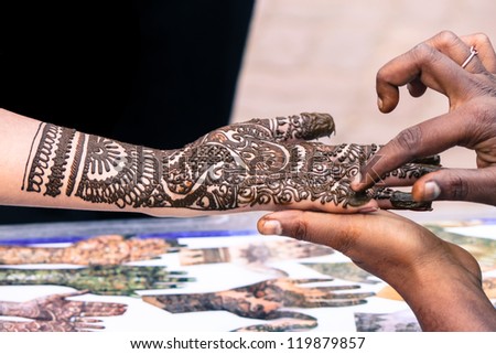 Wedding Henna designing on female hand