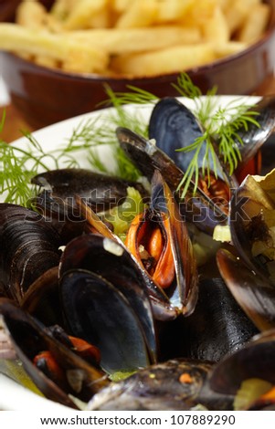 mussels with french fries