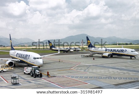 BERGAMO, ITALY - 30 MAY 2015: Three Ryanair airplanes getting ready for flight in Bergamo airport, Italy on 30 May, 2015.