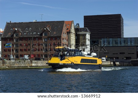 Waterbus in Copenhagen Harbor – “Holmen” from transport firm Arriva – May 2008