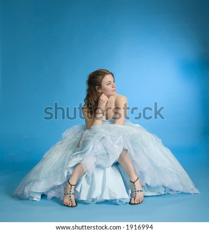 teenage girl wearing prom dress