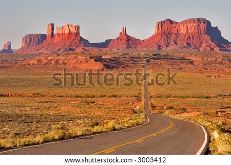 Highway crossing the Valley of Monuments