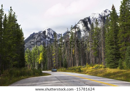 Automobile travel to northern reserves in the fine autumn