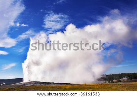 The most well-known of the world geyser in Yellowstone national park - Old Faithful.