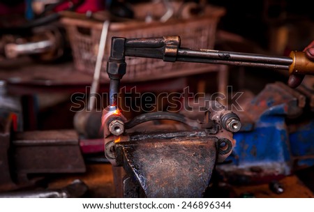 gas cutting in the iron