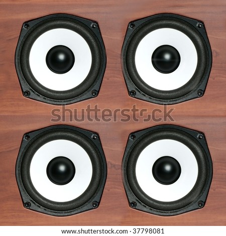 Audio speaker array pattern, four loudspeakers