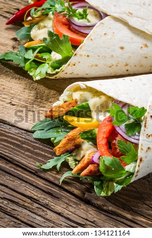 Kebab with vegetables and chicken