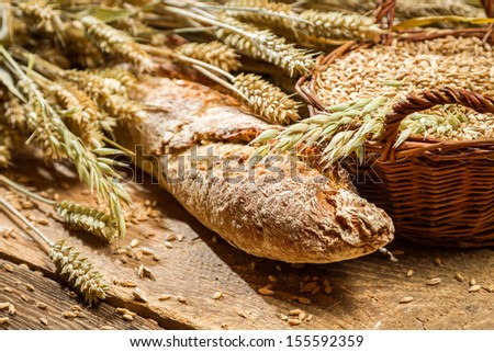Freshly baked bakery products with cereal grains