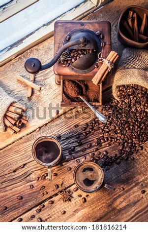 Smell of freshly brewed coffee with cinnamon