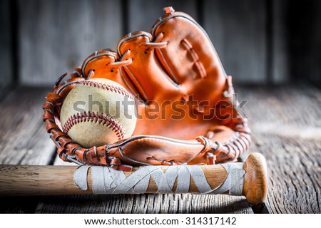 Old Kit to play baseball