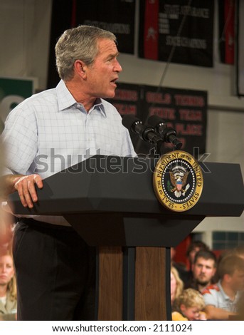 President George W. Bush at a rally in Iowa - November 3, 2006
