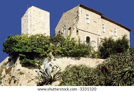 chateau grimaldi picasso museum old town antibes alpes-maritime cote d\'azur french riviera south of france europe