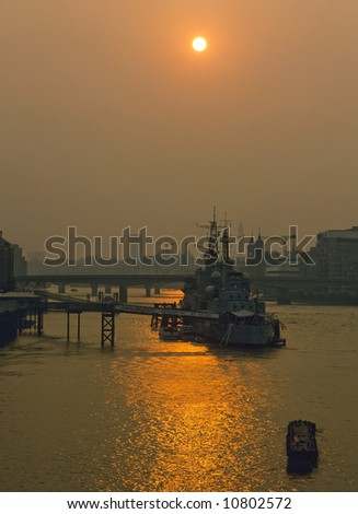 london river thames hms belfast battle cruiser