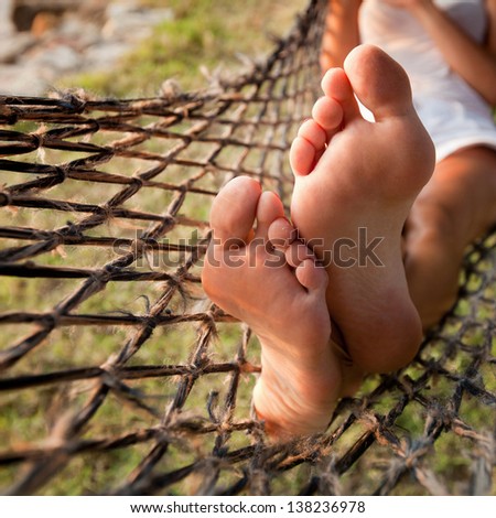 relax in hammock, lazy vacations