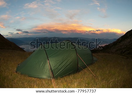 Camp in the mountains