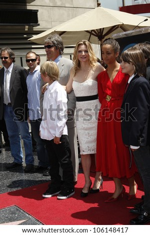 Los Angeles - Aug 6: Michelle Pfeiffer, David E Kelley, Children ...