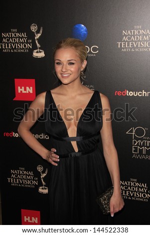 BEVERLY HILLS - JUN 16: Hunter King at the 40th Annual Daytime Emmy Awards at The Beverly Hilton Hotel on June 16, 2013 in Beverly Hills, California