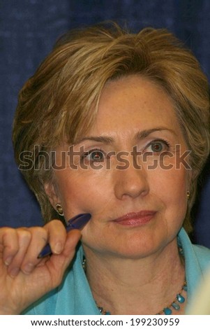 PASADENA - JUN 29: Hillary Rodham Clinton at a book signing of \'LIVING HISTORY\' by Hillary Rodham Clinton on June 29, 2003 at Vroman\'s in Pasadena, California