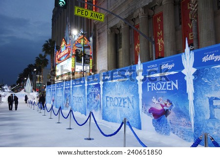 LOS ANGELES - NOV 19: Atmosphere at the premiere of Walt Disney Animation Studios\' \'Frozen\' at the El Capitan Theater on November 19, 2013 in Los Angeles, CA