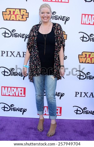 LOS ANGELES - OCT 1:  Melissa Peterman at the VIP Disney Halloween Event at Disney Consumer Product Pop Up Store on October 1, 2014 in Glendale, CA