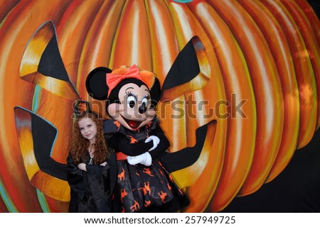 LOS ANGELES - OCT 1:  Francesca Capaldi at the VIP Disney Halloween Event at Disney Consumer Product Pop Up Store on October 1, 2014 in Glendale, CA