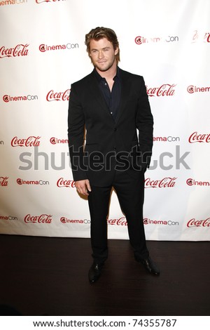 LAS VEGAS - MAR 31: Chris Hemsworth arrives at the CinemaCon awards ceremony at the Pure Nightclub at Caesars Palace in Las Vegas, Nevada on March 31, 2011.