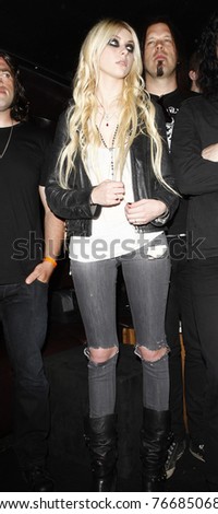 LOS ANGELES - APR 9:  Taylor Momsen at the Vans Warped Tour 2010 Press Conference and Kick-Off Party, Key Club, Los Angeles, California on April 9, 2010.