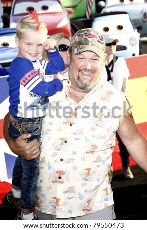 LOS ANGELES - JUNE 18: Larry the cable guy at the Premiere of Walt Disney Pictures\' \'Cars 2\' at the El Capitan Theatre, California on June 18, 2011.