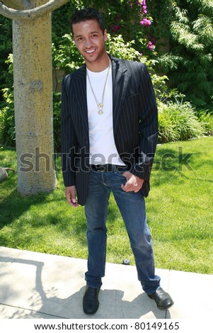 BEVERLY HILLS - JUN 14: Jai Rodriguez at Reality Cares presents \'The Dogs Next Door\', a Hollywood Celebrity Benefit at a private estate in Beverly Hills, California on June 14, 2008