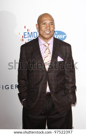 LOS ANGELES - APR 29: Hines Ward at the 18th Annual Race to Erase MS event at the Hyatt Regency Century Plaza in Century City, Los Angeles, California on April 29, 2011.
