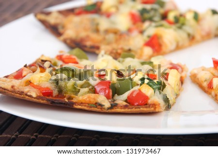 thin crust vegetable pizza