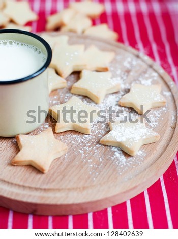 vanilla homemade cookies with hot milk
