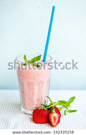 Milk - berry cocktail