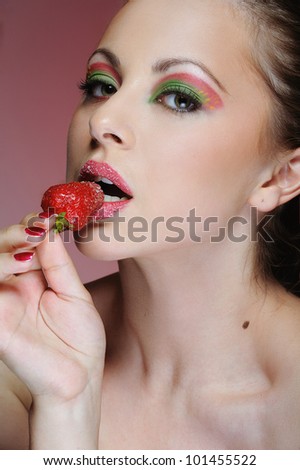 strawberry makeup