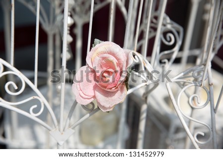 Flowers at an outdoor wedding venue/Wedding venue flowers