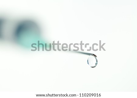 One horizontal blue foot print against a white background