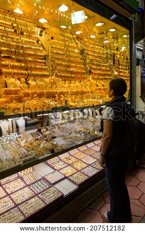 ISTANBUL, TURKEY - MAY 05: Grand Bazaar, Jewellery shop, May 05, 2014 in Istanbul, Turkey. Grand Bazaar. The largest indoor market in the world