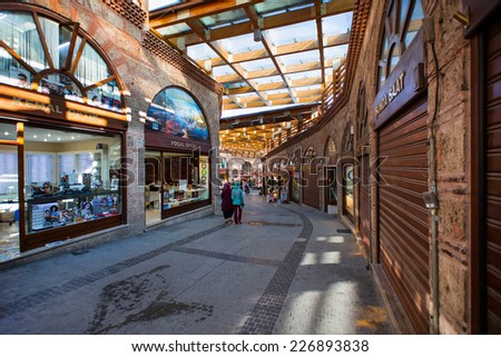 BURSA - TURKEY OCTOBER 20:Great mosque bazaar, considered to be the oldest shopping mall in history with jewelry, carpet leather, gift spice and souvenir shops on october 20 2014 in Bursa , Turkey