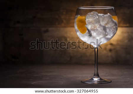 Gin tonic on a wooden background