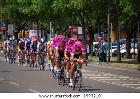Giro d\'Italia 2006 being led by the T-Mobile team. Location: Reggio Emilia